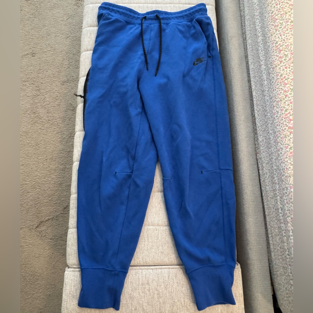 Nike Women’s Royal Blue Jogger Sweatpants